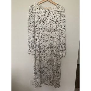 VICI Collection Spotted Satin Midi Dress